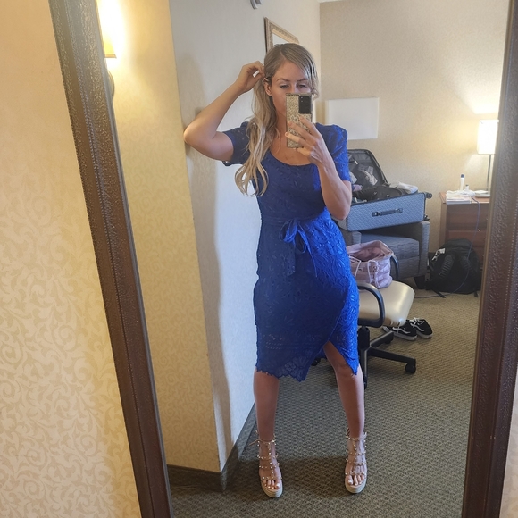 Kensie Women's Lace Midi Dress - Picture 8 of 8